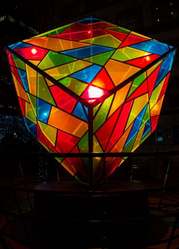 colour
lights
canary wharf
night
london