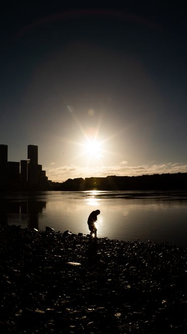 thames
cockles
scavenging
river
low tide
morning
walking