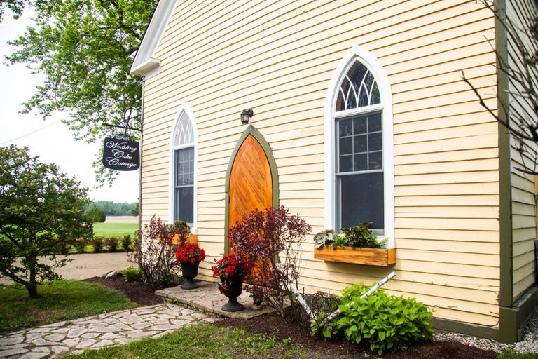 Wedding Cake Cottage