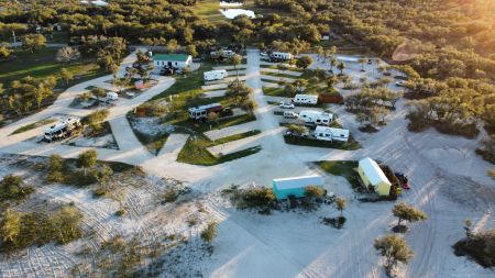 Shelly's RV Park RV park in Rockport, TX (photo 3)