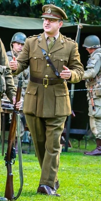 Pete delivering a historical talk at Rotherham Show.