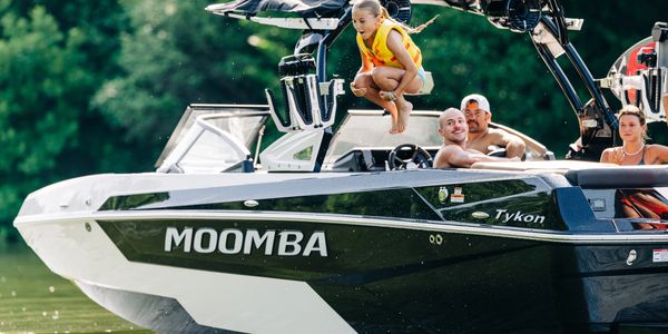 Moomba Boat Official Website