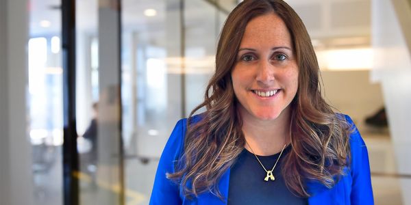 Anick Lamoureux, CPA, offering forensic accounting services and investigations.