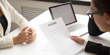 HR expert providing tailored workforce solutions to improve employee engagement and compliance.