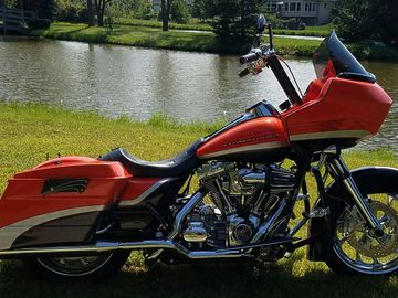 Road Glide with apes