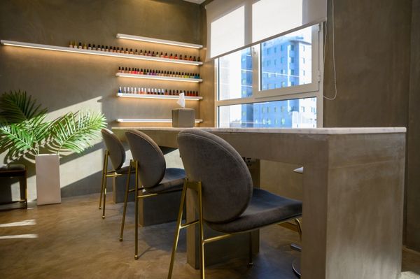 design and build beauty saloon kuwait , interior design , 3d design 
تصميم و تنفيذ صالون نسائي في الكويت , تصميم ثلاثي الابعاد , تصميم داخلي 