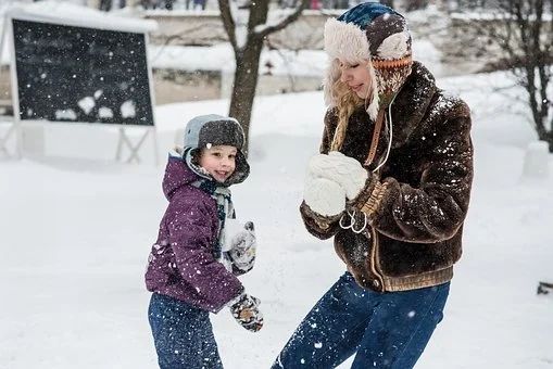 Snow Fall in Wyoming brings joy to many