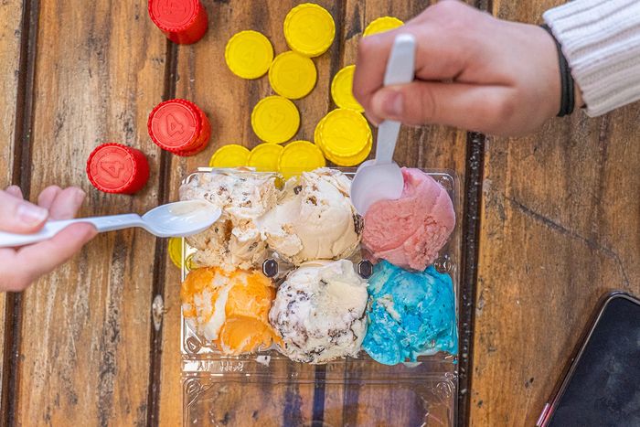 NikNak's flight of 6 flavors
