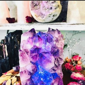Intuitive Psychic Readings