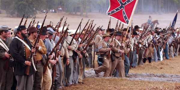 "During the Civil War, officers from both sides were quartered in turn from time to time" at the hou