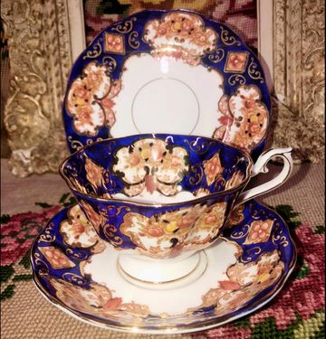 Royal Albert Heirloom C/S/Plate