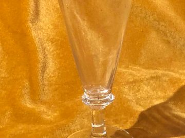 English Georgian Ale glass
PlSN 1013-22