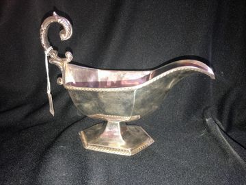 Old Sheffield Plate sauce / gravy boat
SN 6746-0