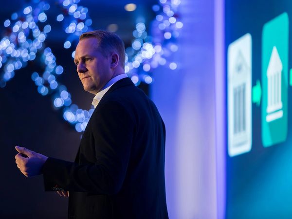 How much does a conference speaker cost? 