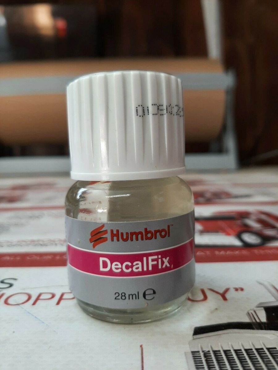 HUMBROL AC7432 Assouplissant Pour Decals - DecalFix 125 Ml Bottle