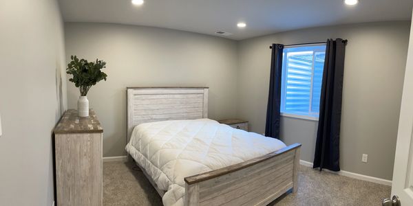 Basement bedroom, basement finish