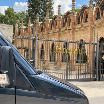 16 seater minibus Visita Cavas