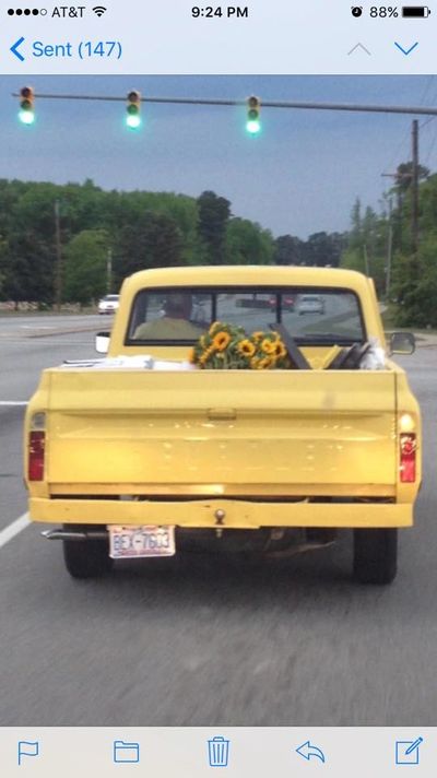 Sonnyboy's yellow 1967 Chevy market truck