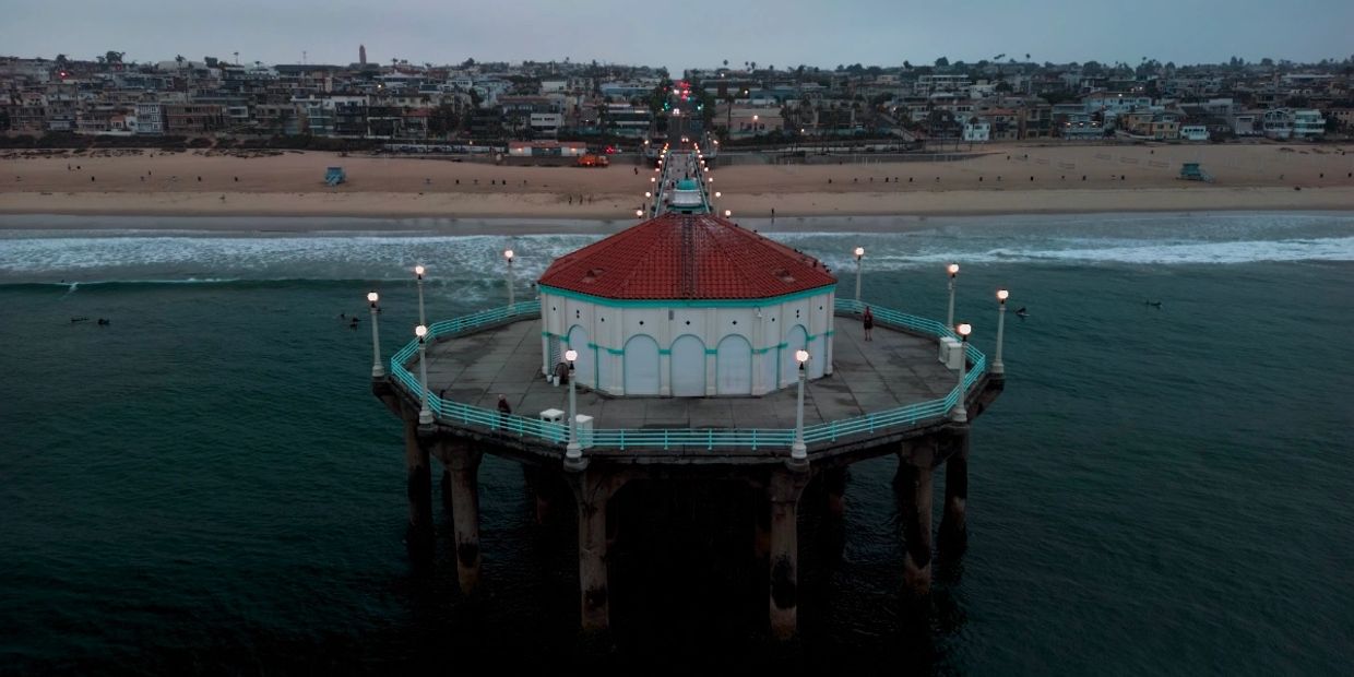 manhattan Beach Pier ocean view