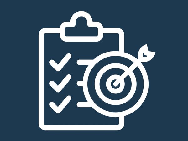 Checklist with a target and arrow symbolizing goal achievement.