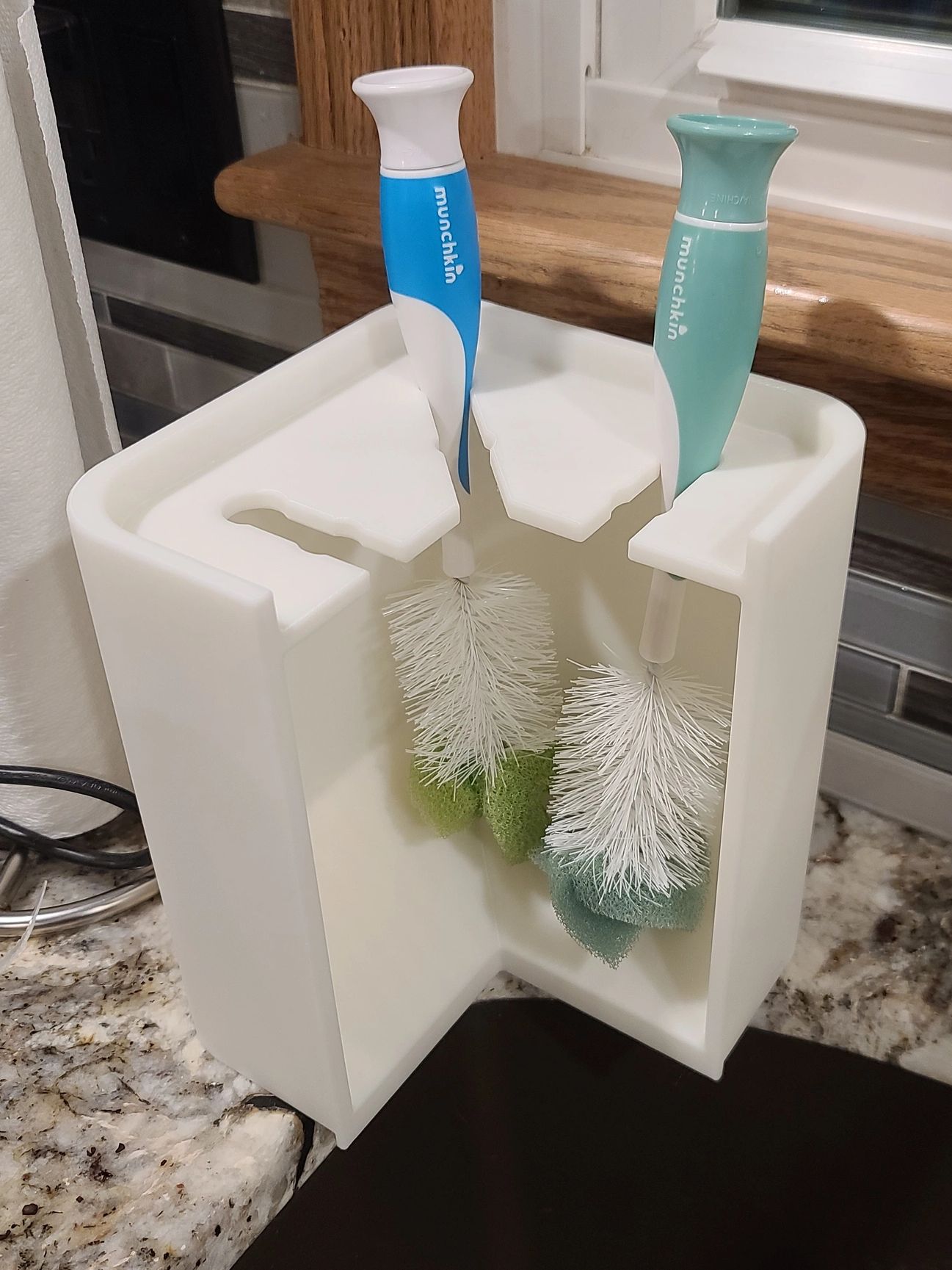 This is a kitchen sink, utensil holder. Don't let your counter get wet. Drip directly into the sink.