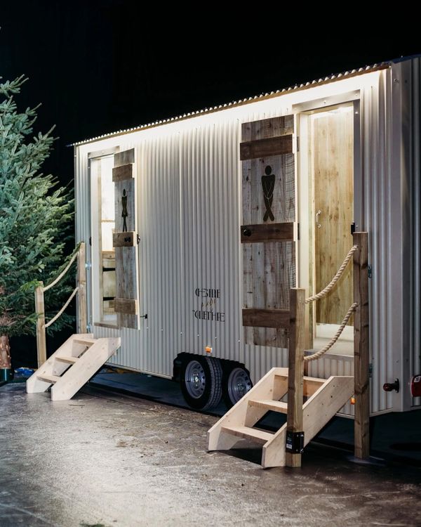 Luxury restroom trailer
