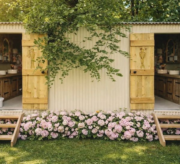 Luxury restroom trailer