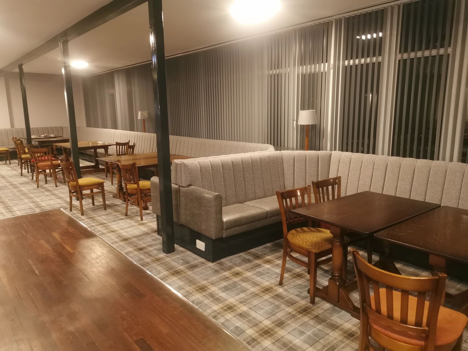 Expert Upholsterer for Furniture Reupholstery Services