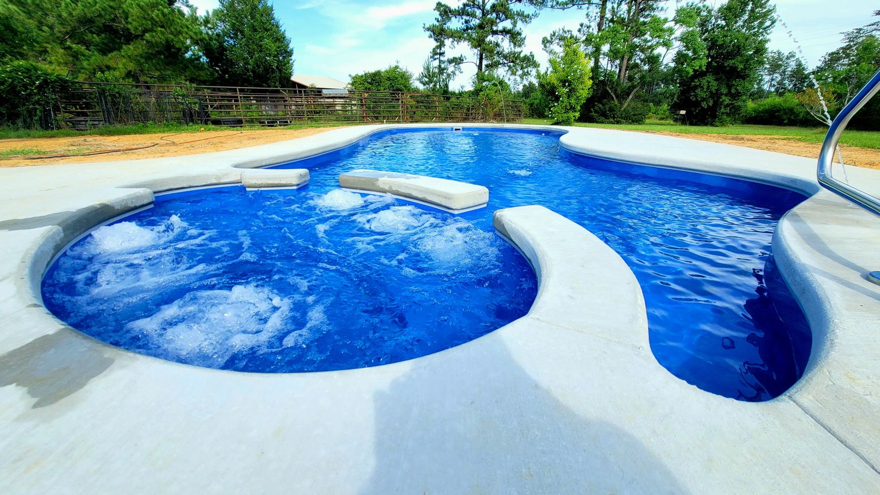 Tejas Fiberglass Pools