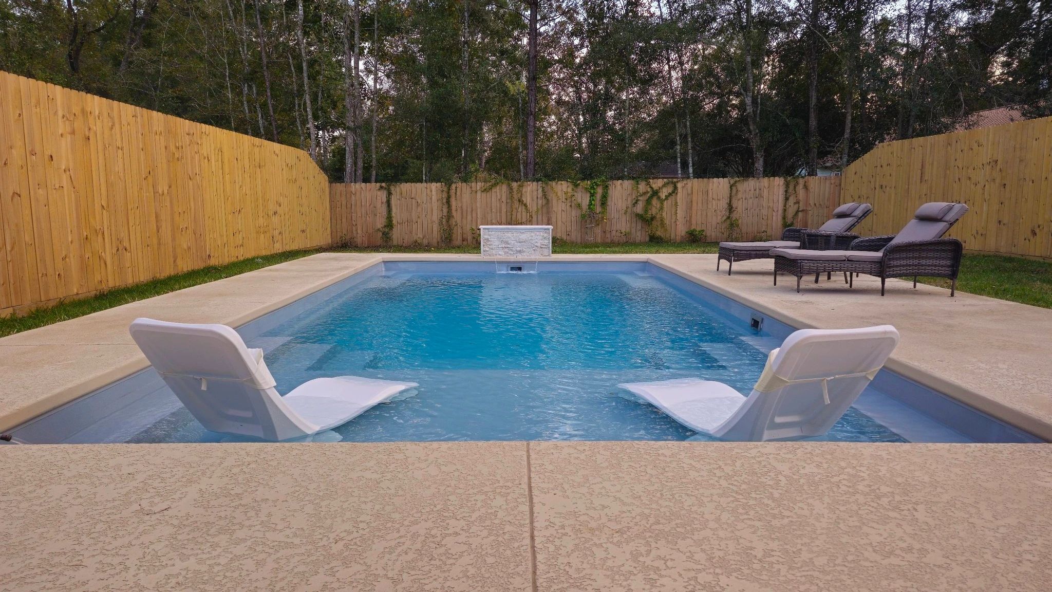 Shallow Plastic Pool Fiberglass Swimming pools