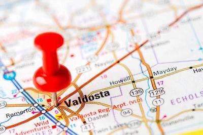 Valdosta Florida pinned on map