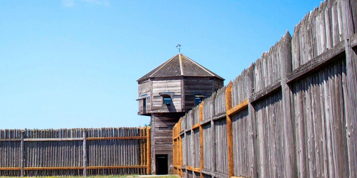 Fort Vancouver charter bus service by NW Bus Tours