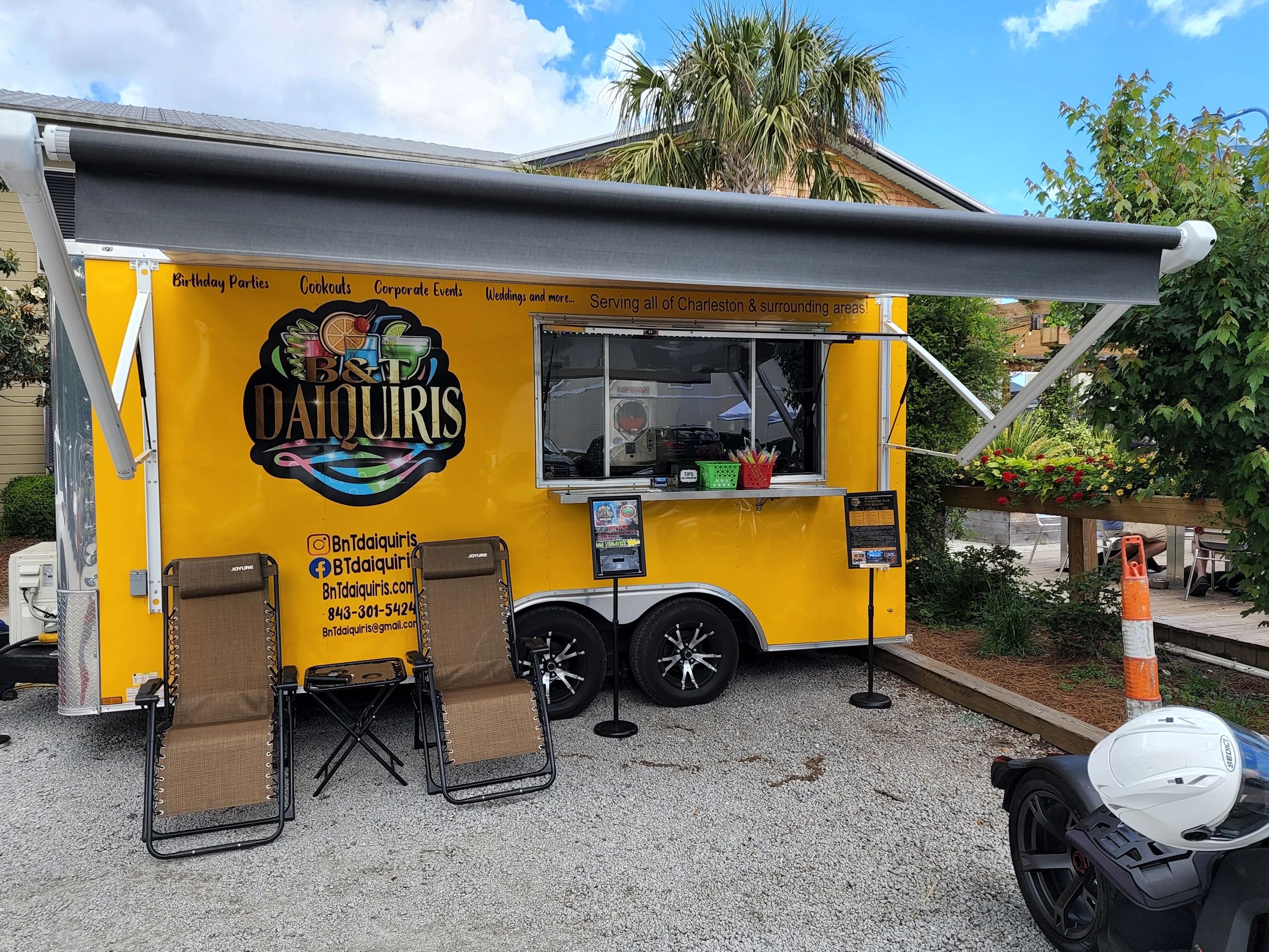 B & T Daiquiris Mobile Bar, Daiquiri Bar