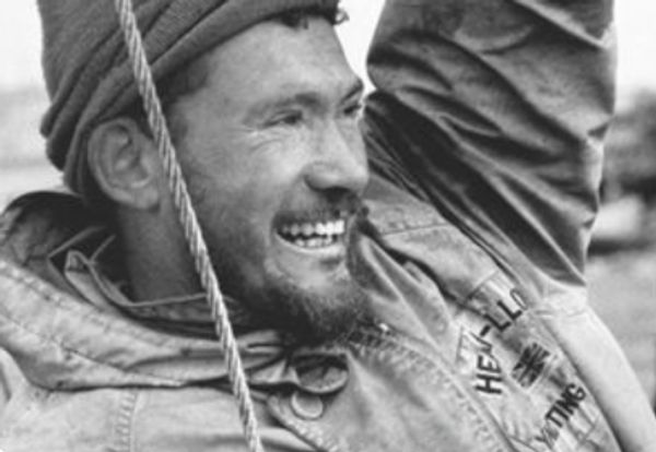 1968-69 Sir Robin Knox-Johnston becomes the first person to sail single-handed around the world non 