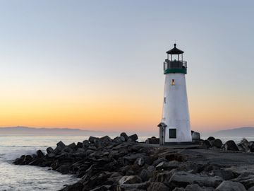 Bowen Lighthouse 