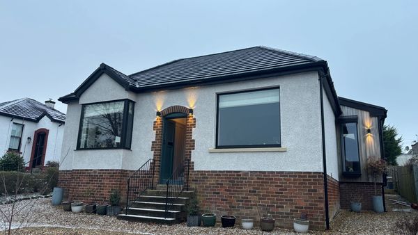 Bungalow Milngavie re-rendered extension larch russwood timber steel windows