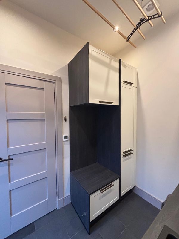 modern utility room integrated seat pully system
