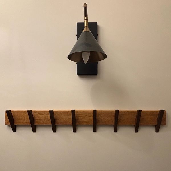 feature hanging space