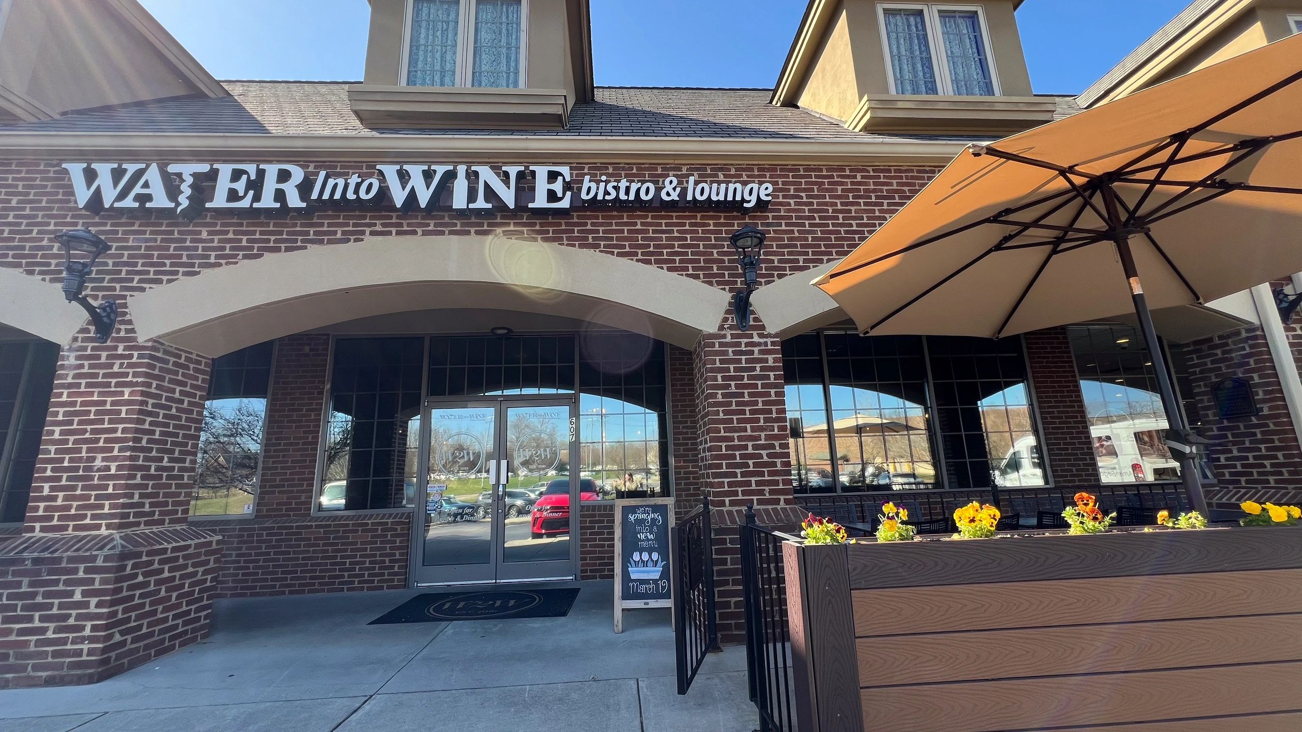 Food & Drinks Water Into Wine Restaurant in Knoxville, TN