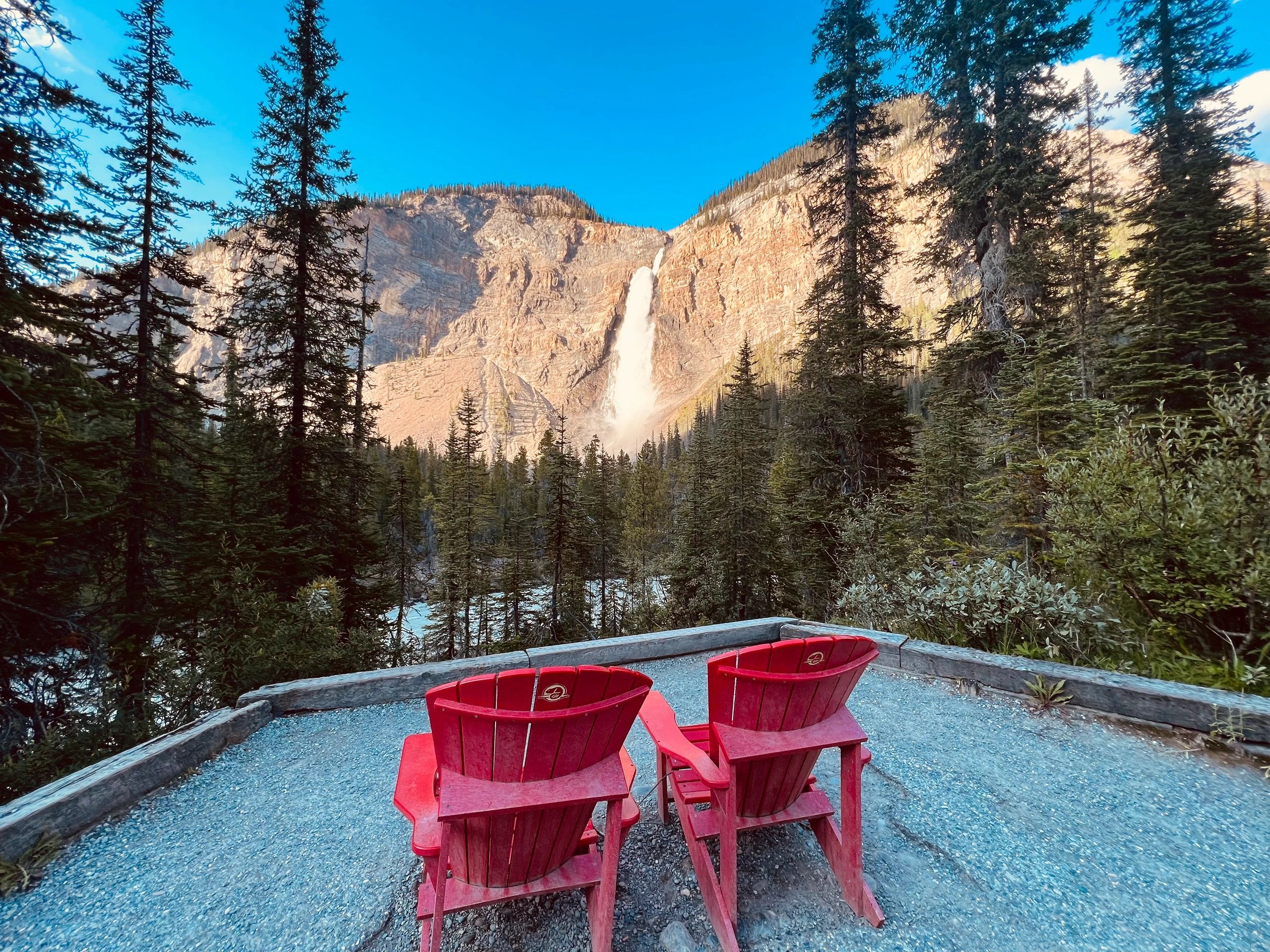 List of Yoho National Park Red Chairs with Itinerary