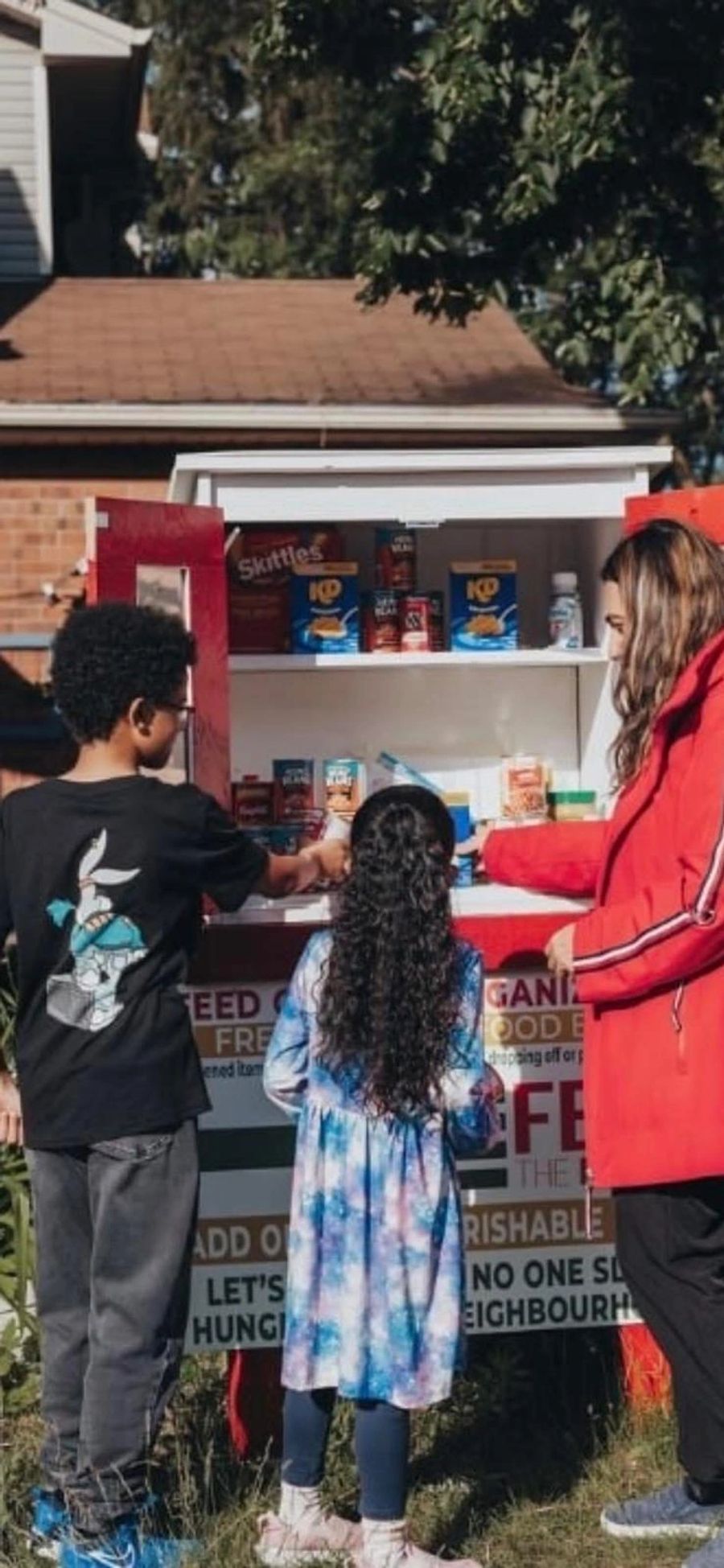 Feed Canada community food bank in Ottawa