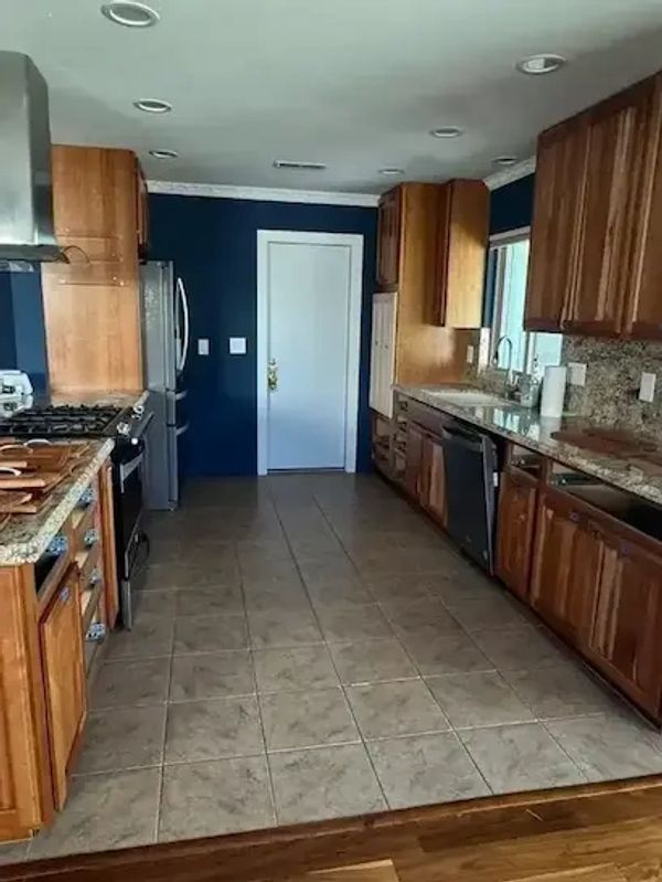 before remodeled kitchen