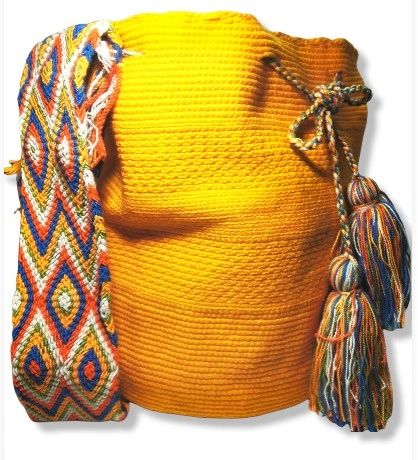 Bolsos Colombianos Wayuu, Auténticos bolsos, a mano con ayuda de pequeña maquinaria