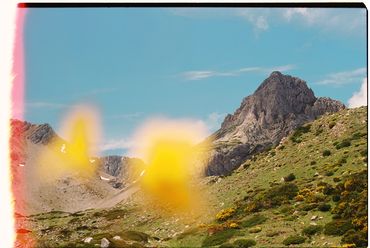 Ren Rox, 35mm landscape photography, shot on film, Kodak Portrait, Kodak Ektar. León, Spain 