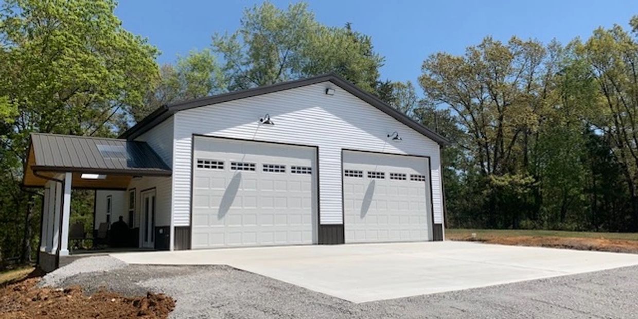Restoration specialists for complete recovery from water, storm and fire damage in Murray, Kentucky.