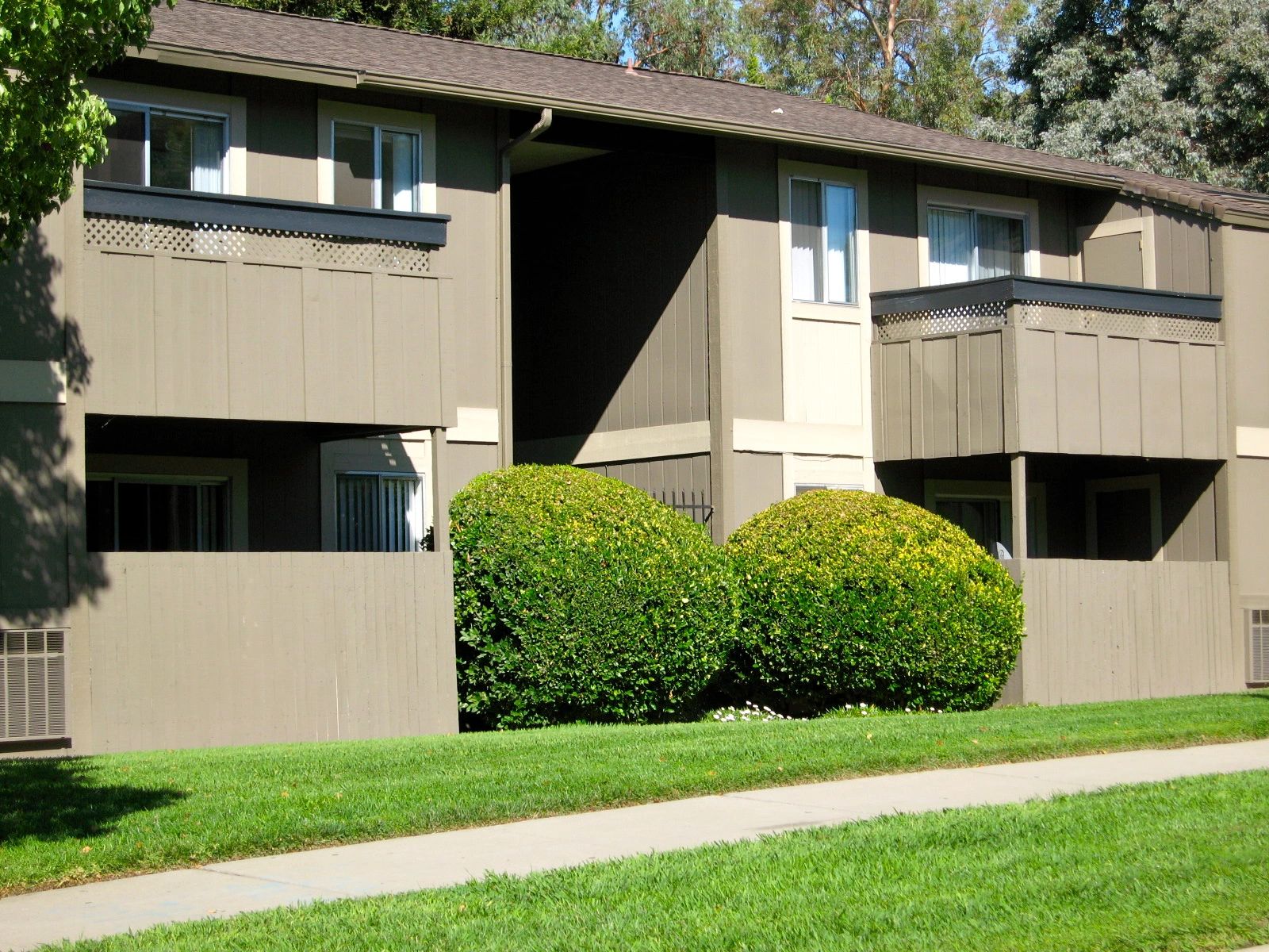 Oakwood Village Apartment Antioch California