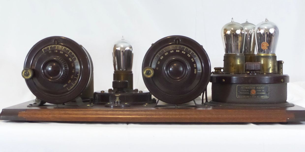 Radio Gallery 1 Roaring Twenties Antique Radio Museum