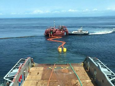 Buoy mooring operation in Abidjan