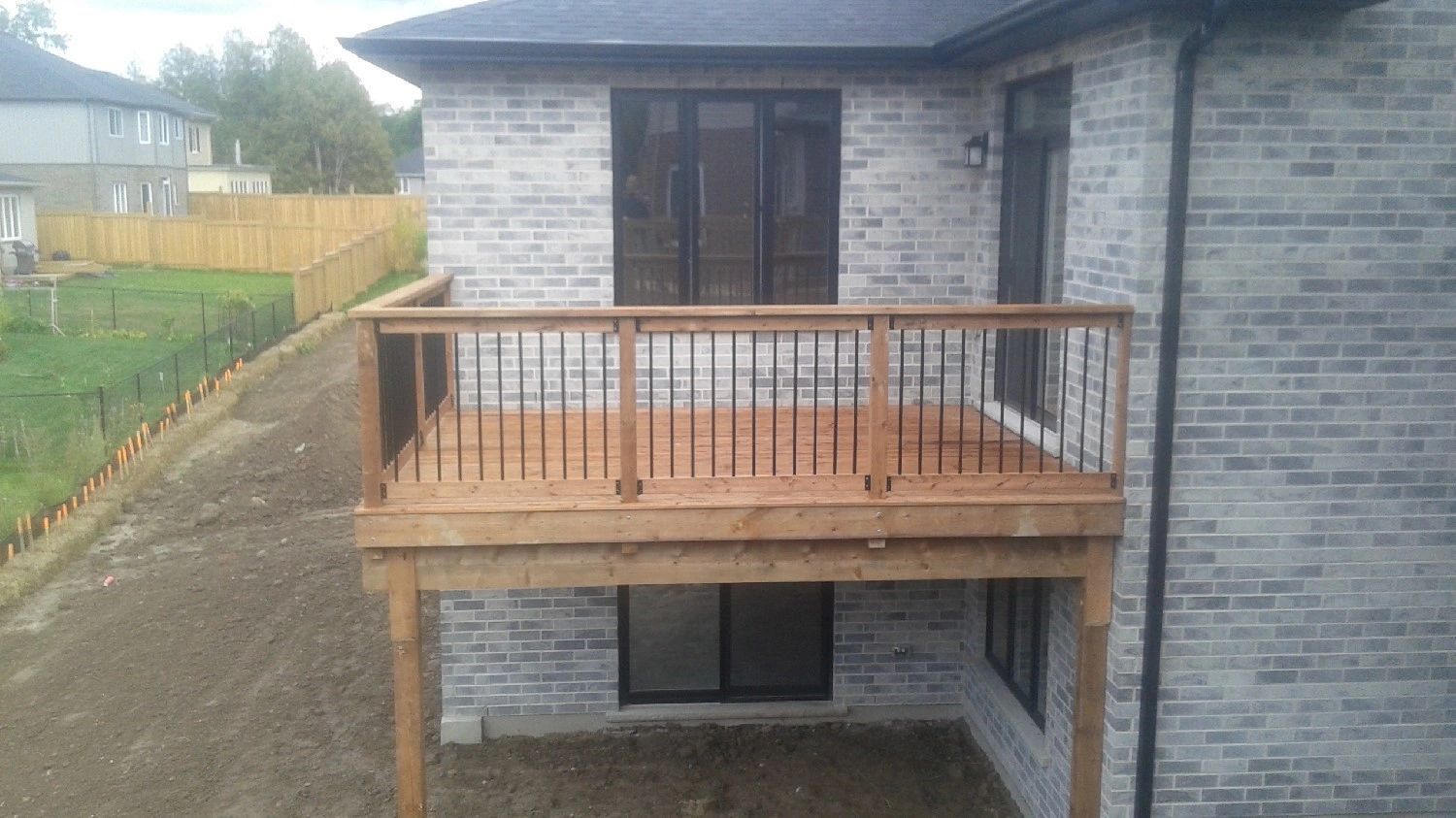 Residential deck build London Ontario by Forrest City Fencing