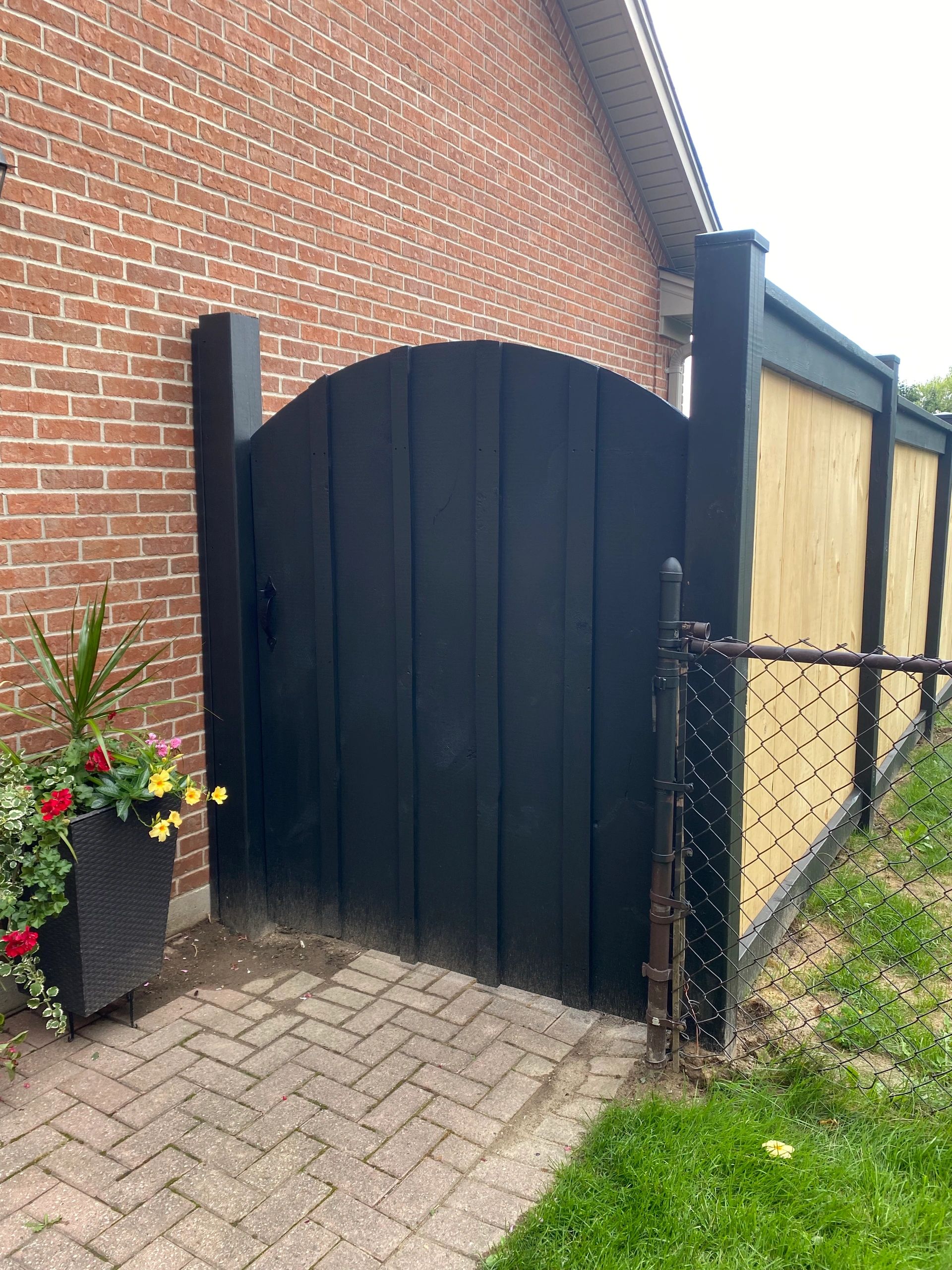 Custom privacy fence installation London Ontario by Forrest City Fencing